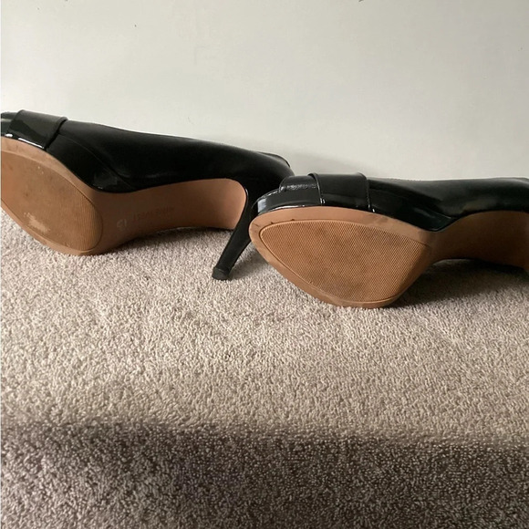 Nine West Black Leather Stilettos size 8 - Picture 8 of 8